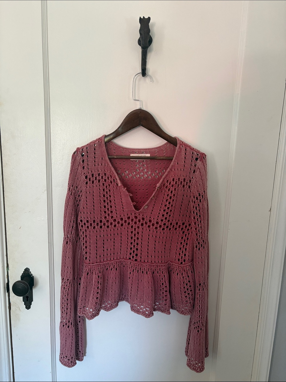 Lucky | Women’s Open-Knit V-Neck Peplum Sweater - Dusty Rose